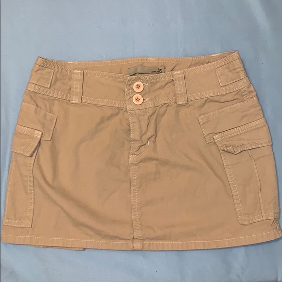 Khaki colored le-vel skirt - Picture 1 of 5